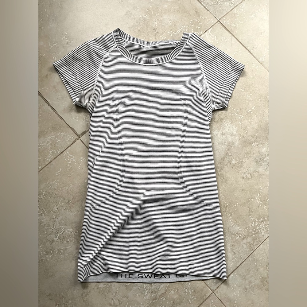 lululemon athletica Women's Short Sleeve Stripe Tee - White / Black